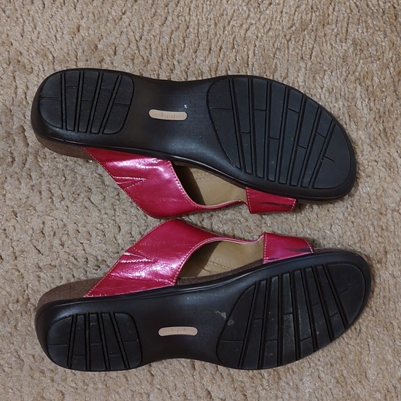 Softspots Pink Sandals - Picture 2 of 3
